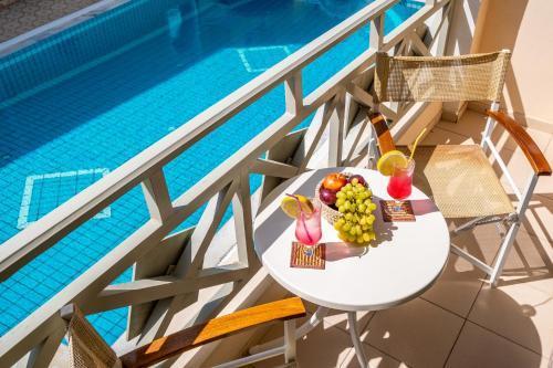 Hotel Summer Dream Камари Экстерьер фото